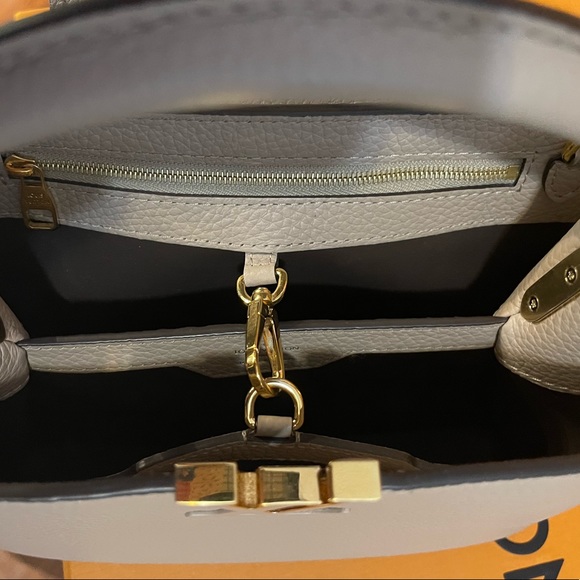 Louis Vuitton Capucine BB Taurillon Leather Iconic Bag Purse Taupe Galet Pebble - Picture 14 of 15